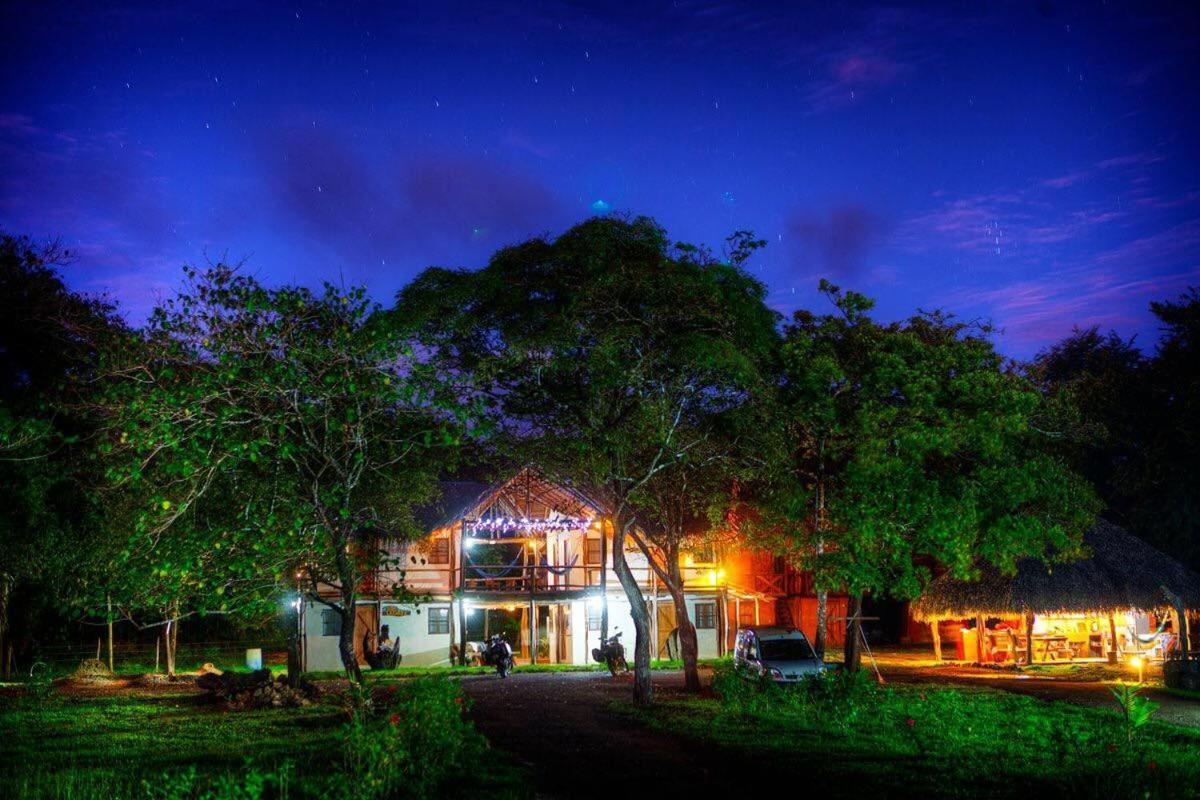 Hotel La Choza Playa Venao Exterior foto
